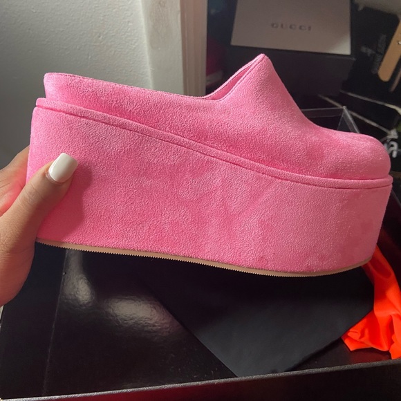 Never Worn Suede Platform Shoes - Picture 4 of 4